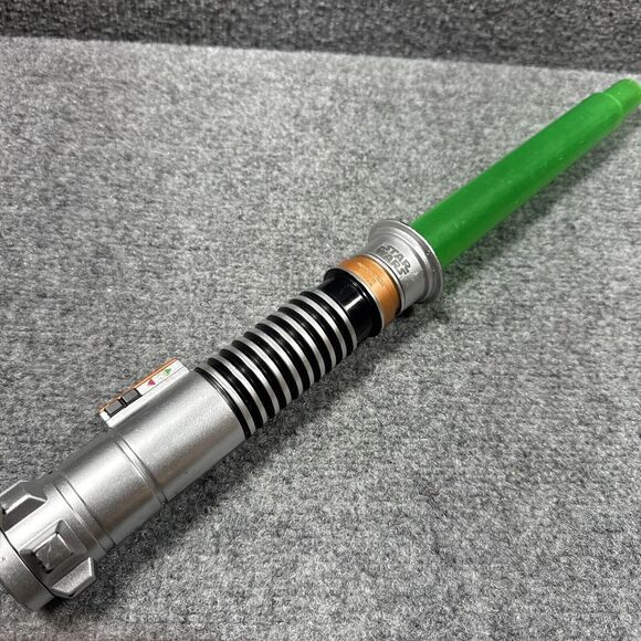 2016 Hasbro Green Lightsaber w/ Sound WORKS C-2945A B7254‎ - Picture 1 of 2